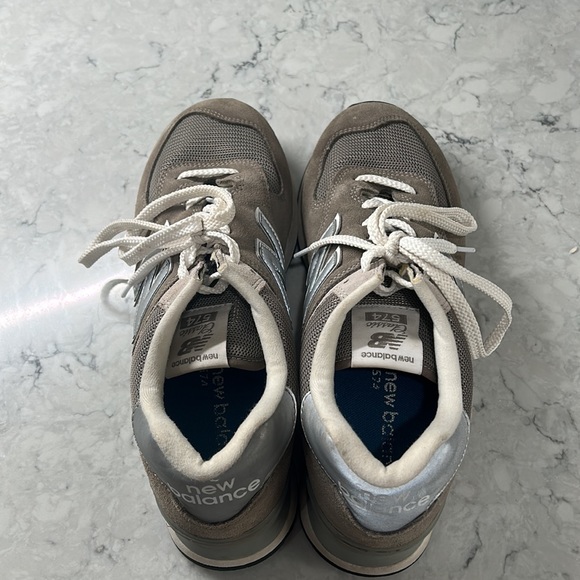 New balance shoes. Worn a little but still pretty new! - Picture 2 of 3